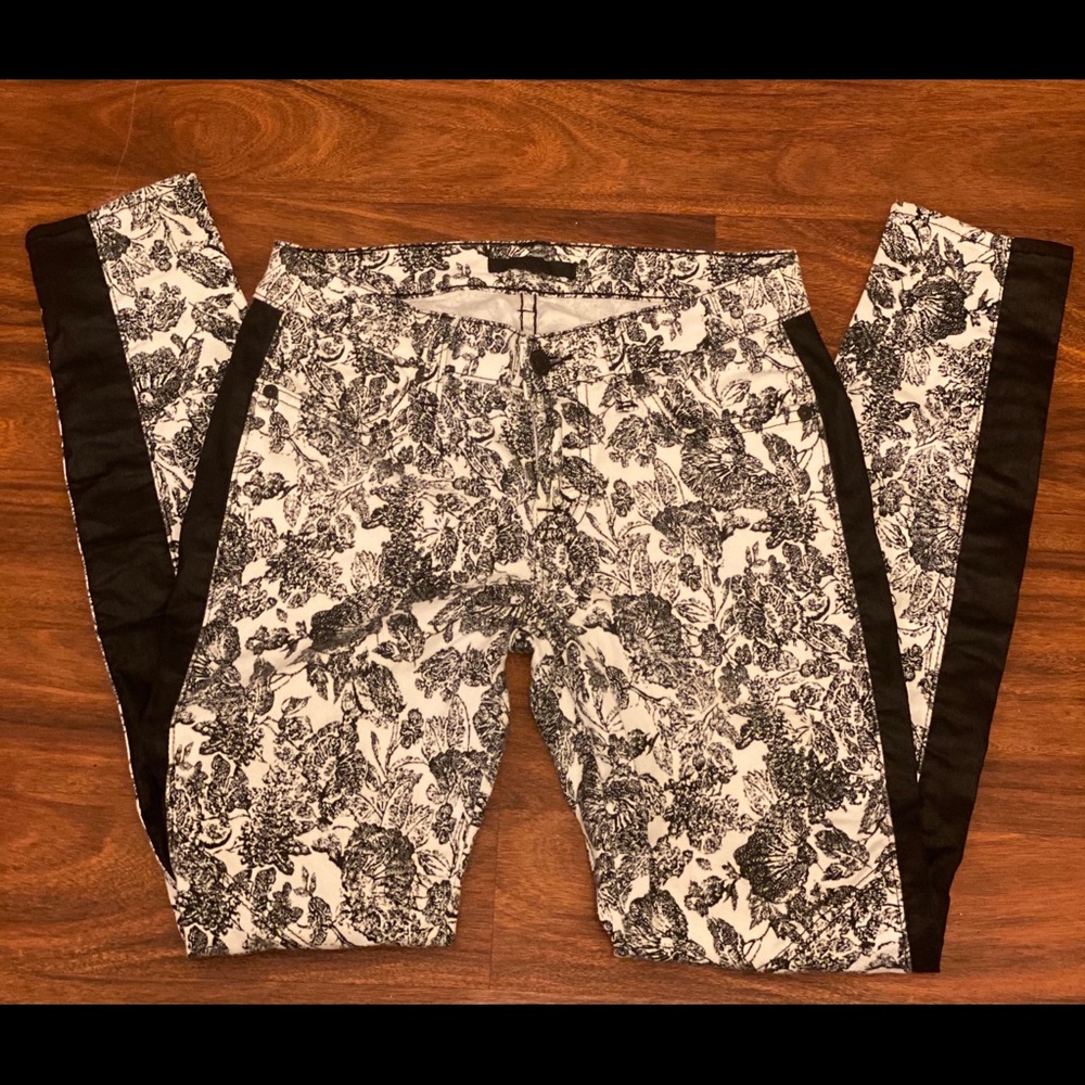 7 FOR ALL MANKIND FLORAL ETCHED SKINNY JEANS